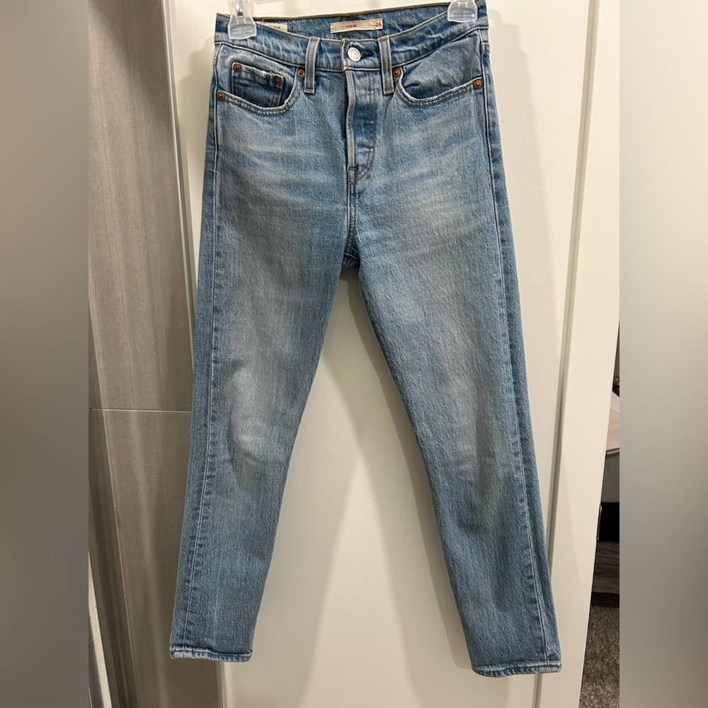 Levi’s Size 24 Wedgie Jeans